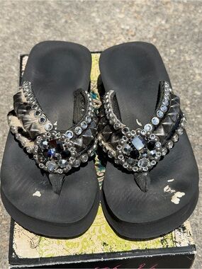 Vintage Gypsy Soule Zebra HOH/Black Croc, Swavorski Crystal Flip Flops Sz:6